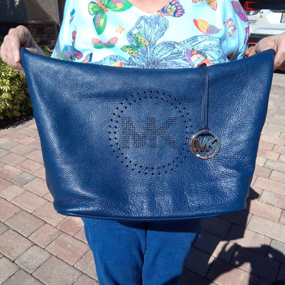 Michael Kors Perforated Blue Leather Tote Bag with Signature "MK" Logo Hardware - Picture 2 of 16